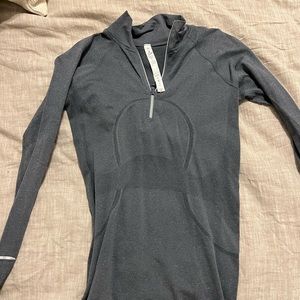 Lululemon gray quarter zip